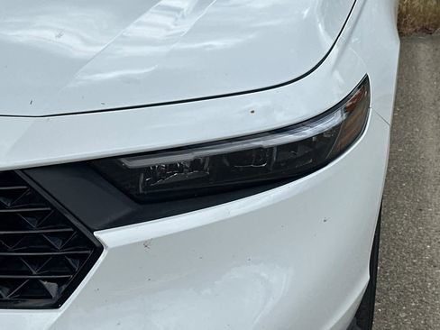 Used 2023 Honda Accord Sport image 11