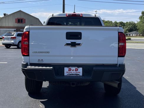 Used 2018 Chevrolet Colorado ZR2 w/ LPO, Premium Interior Package AWD/4WD image 39