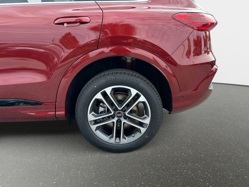 New 2025 Audi Q5 Premium image 11