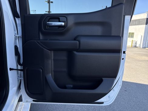 Used 2020 Chevrolet Silverado 1500 Custom w/ Custom Value Package image 45