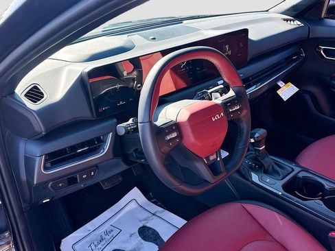 New 2025 Kia K4 GT-Line image 9