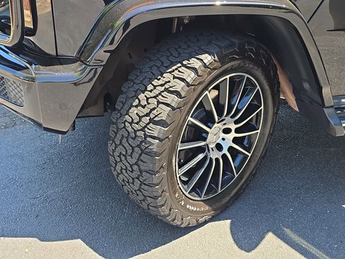 Used 2019 Mercedes-Benz G 550 image 32