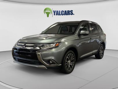 Used 2016 Mitsubishi Outlander SE