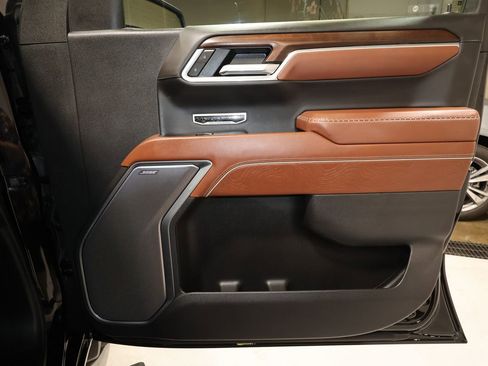 Used 2025 GMC Sierra 1500 Denali Ultimate image 21