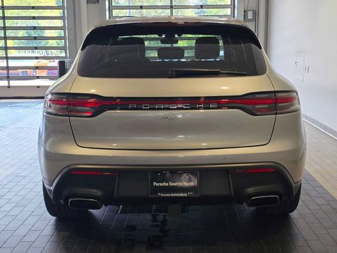 Used 2025 Porsche Macan AWD/4WD image 6