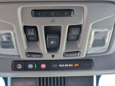 Used 2025 Chevrolet Silverado 2500 LTZ w/ LTZ Convenience Package AWD/4WD image 22