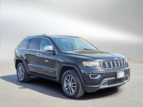 Used 2018 Jeep Grand Cherokee Limited AWD/4WD image 7