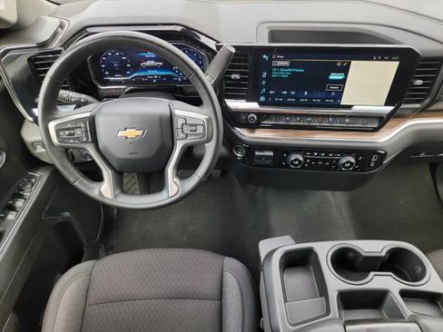 Used 2025 Chevrolet Silverado 1500 LT RWD image 27