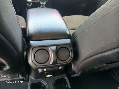 Used 2021 Jeep Gladiator Rubicon w/ Safety Group AWD/4WD image 22