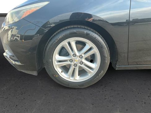 Used 2016 Chevrolet Cruze LT w/ Convenience Package FWD image 13