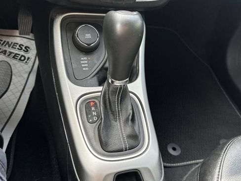 Used 2021 Jeep Compass Latitude AWD/4WD image 29
