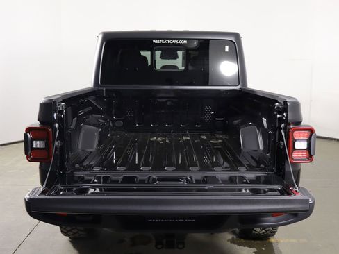 New 2026 Jeep Gladiator Willys image 18