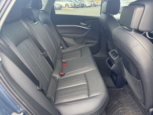 Used 2024 Audi Q8 e-tron Premium image 15