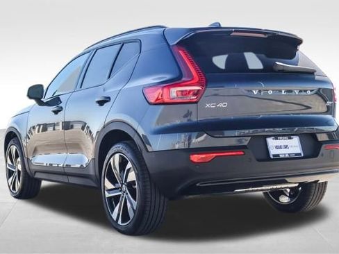 New 2026 Volvo XC40 B5 Ultra w/ Climate Package image 6