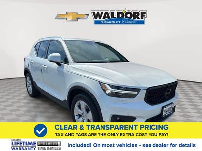 Used 2022 Volvo XC40 T4 Momentum