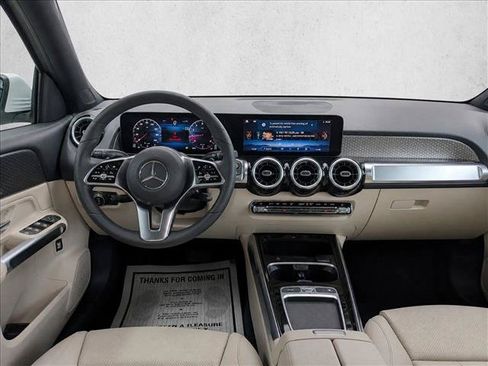 Used 2026 Mercedes-Benz GLB 250 image 25
