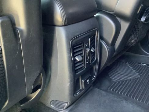 Used 2018 Jeep Grand Cherokee Altitude AWD/4WD image 26