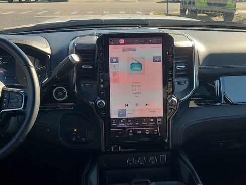 Used 2025 RAM 3500 Limited image 17