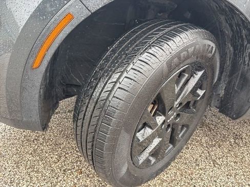 Certified 2022 Kia Sorento S image 9