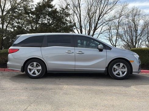 Used 2019 Honda Odyssey EX-L image 2