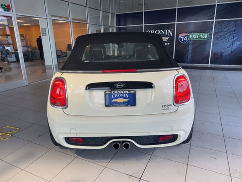Used 2019 MINI Cooper S w/ Signature Upholstery Package image 8