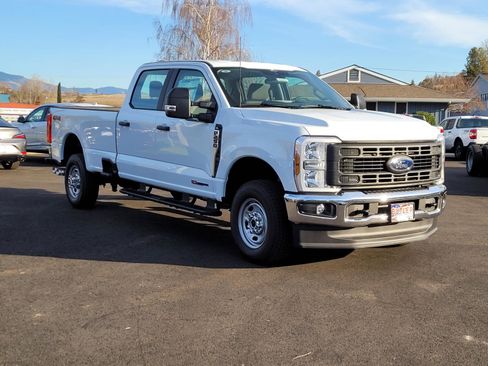 New 2026 Ford F250 XL image 3