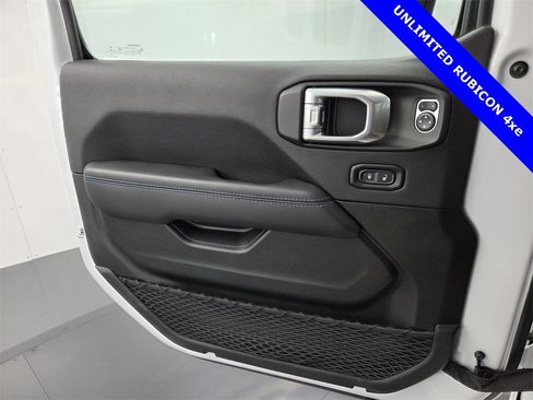 Used 2021 Jeep Wrangler Unlimited Rubicon 4xe w/ Steel Bumper Group image 33