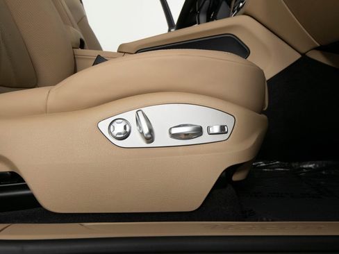 New 2026 Porsche Macan image 34