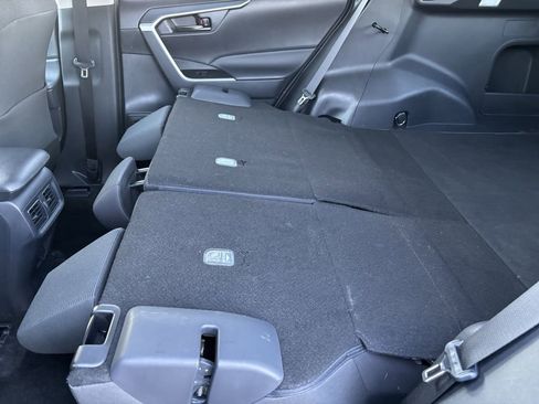 Used 2025 Toyota RAV4 LE image 27