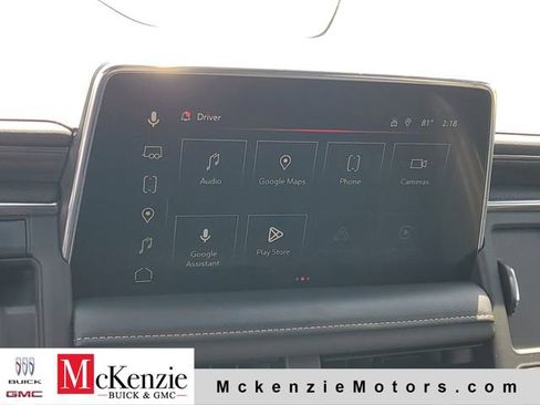 Used 2023 GMC Yukon XL SLT w/ SLT Premium Package AWD/4WD image 17