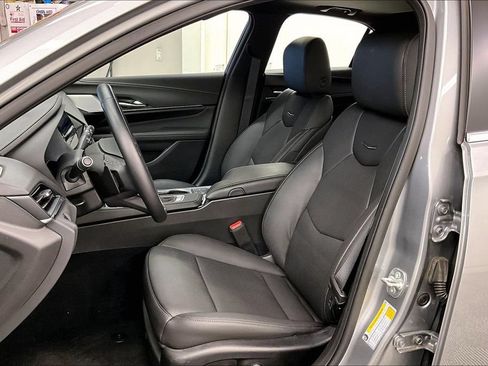 Used 2025 Cadillac CT4 Premium Luxury RWD image 21