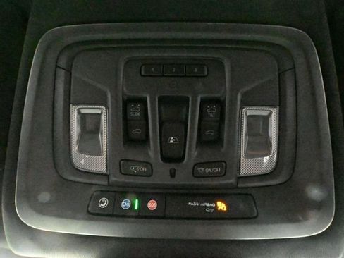 Used 2025 GMC Sierra 1500 AT4 w/ AT4 Premium Package image 42