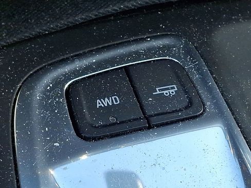 Used 2018 Chevrolet Equinox LT AWD/4WD image 31