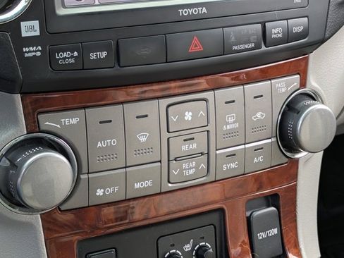 Used 2011 Toyota Highlander Limited image 21