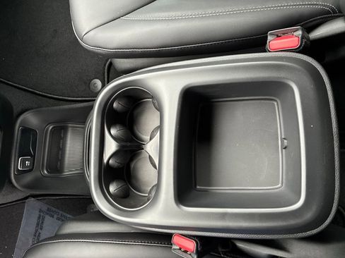 New 2026 Chrysler Pacifica Select w/ S Appearance Package FWD image 25