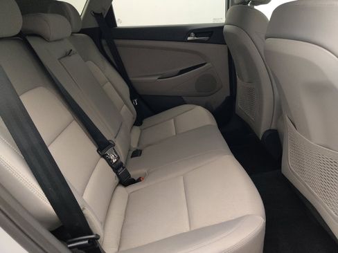 Used 2018 Hyundai Tucson SE AWD/4WD image 19
