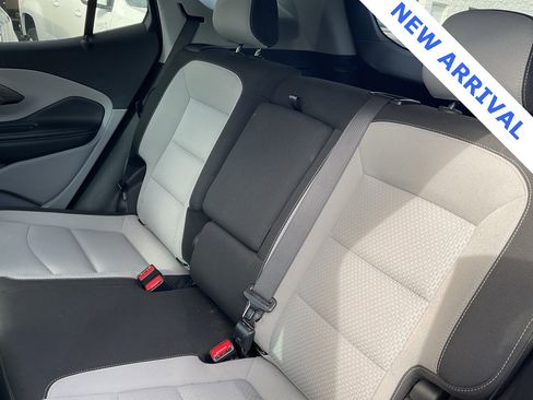 Used 2023 GMC Terrain SLE w/ Driver Convenience Package image 24