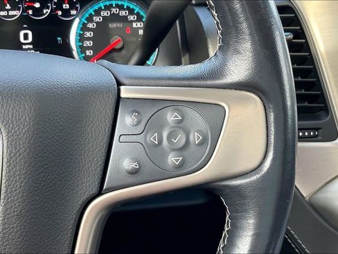 Used 2020 GMC Yukon Denali w/ Denali Premium Package AWD/4WD image 19