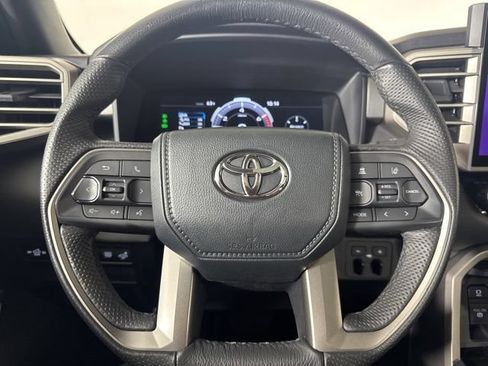 Used 2025 Toyota Tundra Limited AWD/4WD image 19