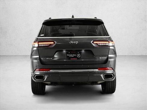 Used 2021 Jeep Grand Cherokee L Overland w/ Luxury Tech Group IV AWD/4WD image 7