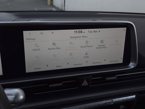 Used 2025 Hyundai Ioniq 6 Limited image 25