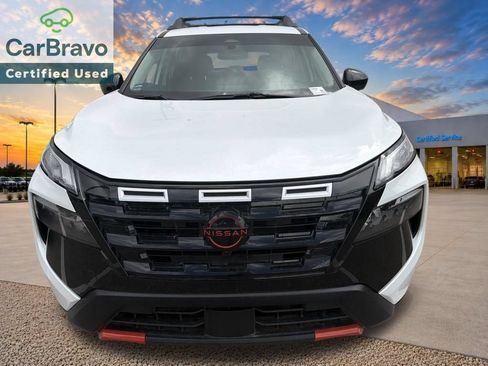 Used 2025 Nissan Rogue SV AWD/4WD image 13