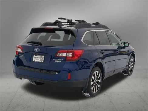 Used 2017 Subaru Outback 2.5i Limited image 6