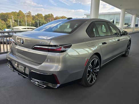 New 2025 BMW 760i xDrive image 3