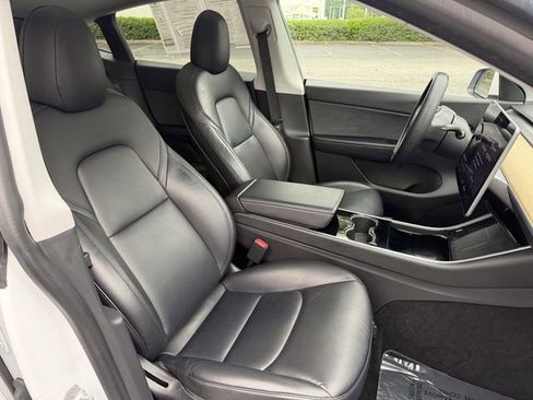 Used 2020 Tesla Model Y Long Range AWD/4WD image 28