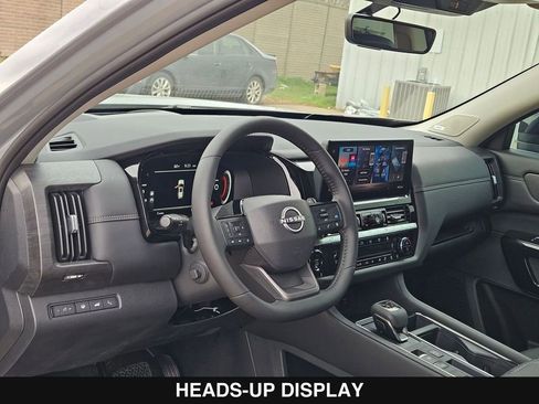 New 2026 Nissan Pathfinder Platinum image 13