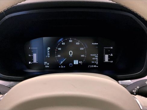 Used 2019 Volvo S60 T6 Momentum w/ Premium Package image 21