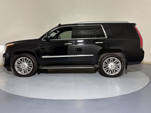 Used 2016 Cadillac Escalade Platinum AWD/4WD image 2