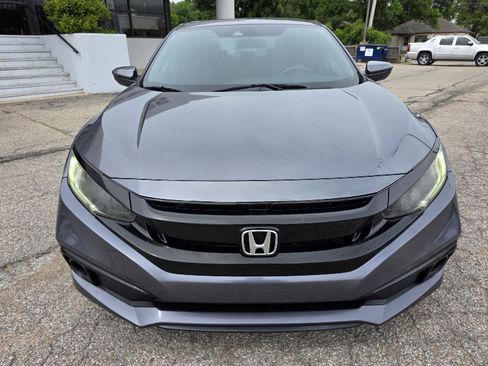 Used 2019 Honda Civic Sport image 2