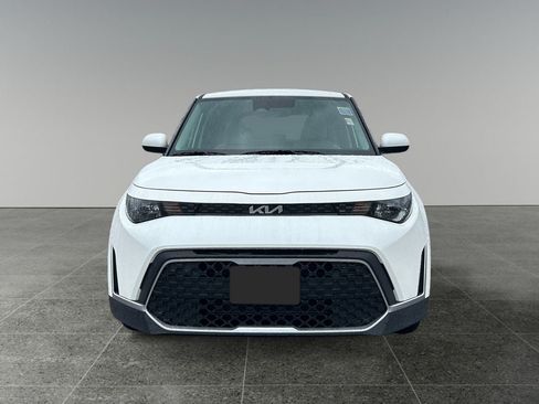 Used 2025 Kia Soul S FWD image 2